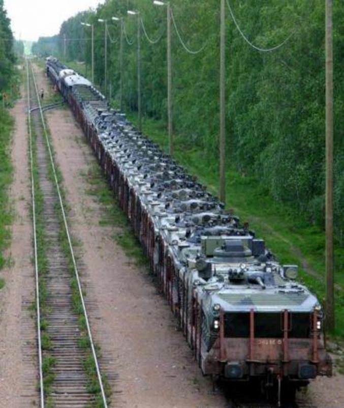 Un train de tanks.