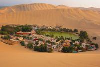 Le village Huacachina, au Pérou