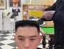 Un coiffeur 
