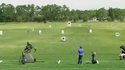 Le golfeur Rory Mcllroy contre un robot