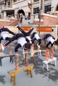 Pendant ce temps, en Chine