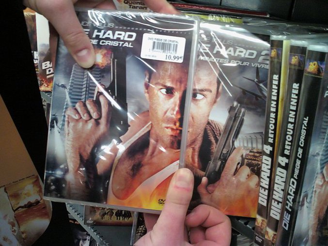 La fusion de Die Hard 1 et 2.