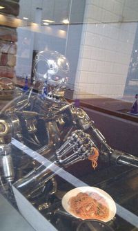 Terminator aperçu dans un restaurant