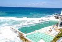 Piscine à débordement...