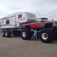 Une caravane pétrolifère
