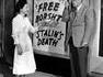 6 Mars 1953, à l'occasion de la mort de Staline, un resto new-yorkais offre un bortsch gratuit aux passants