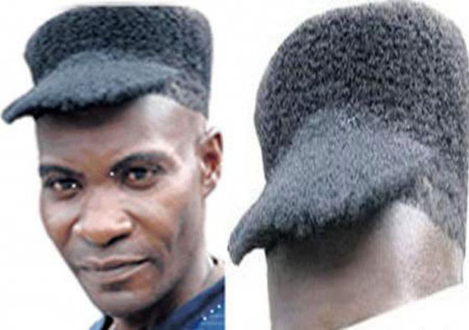Une casquette entièrement réalisée avec des cheveux.