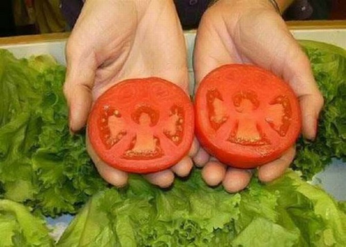 Et en double dans une tomate...