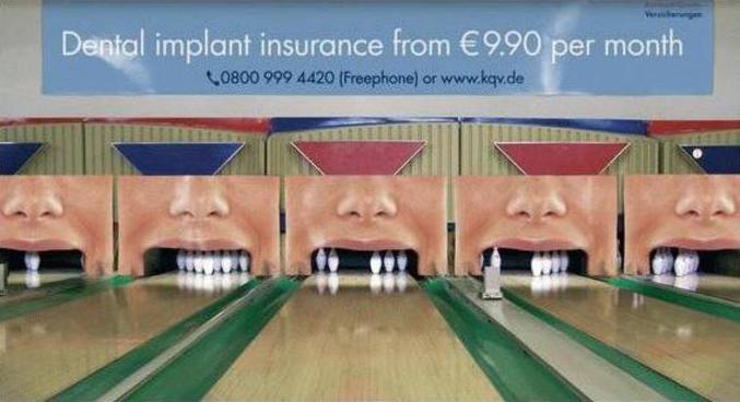 Une publicité qui fait illusion sur une piste de bowling