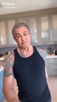 Un petit coucou de Stallone