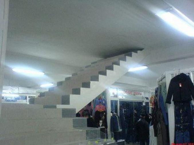 Un escalier qui ne sert à rien