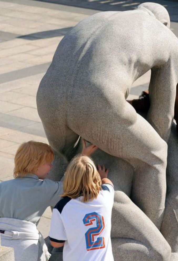 Ca chauffe, ça chauffe, ça brûle... oui c'est par là, les enfants.