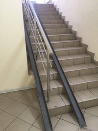 Rampe spéciale handicapés