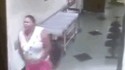 Pendant ce temps, dans un hôpital