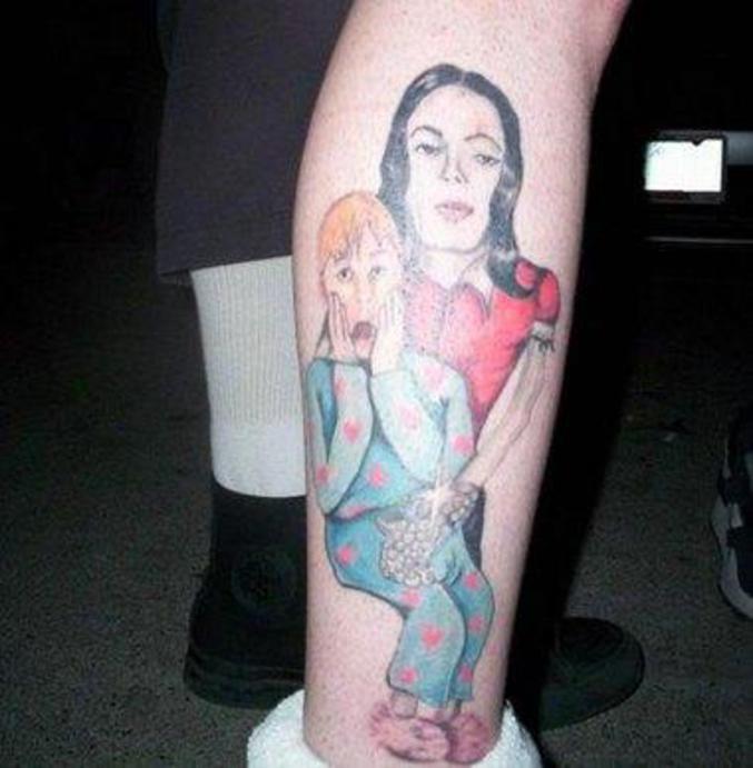 Un tatouage révélateur sur Michael Jackson.