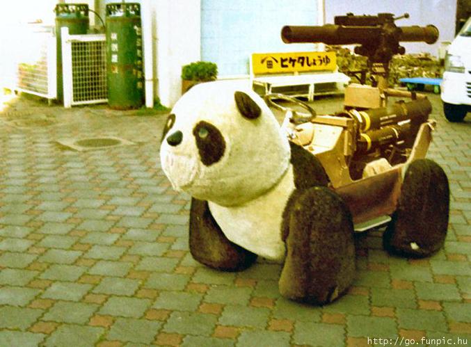 Un tank version panda.