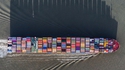 Porte-containers vu de dessus par soleil rasant