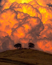 Nuages orageux dans la Sierra Nevada