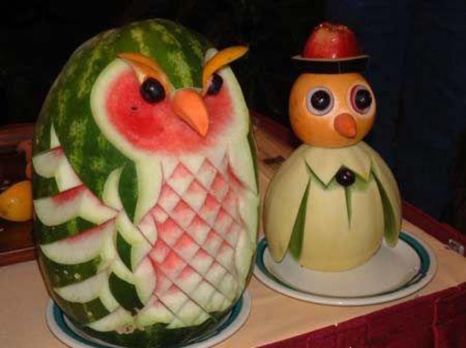 Des fruits sculptés.