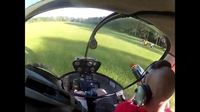 Récupérer un avion en hélicoptère