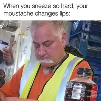 Kan t'es moustachu...