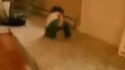 Bébé breakdancer