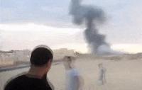 Jeunes palestiniens de la bande de Gaza exultant aux explosions de leurs missiles en Israel