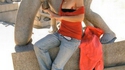 Interdit de toucher aux statues