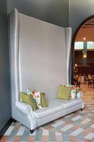 Canapé pour ceux qui ont le dos large...