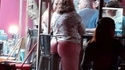 Se gratter la raie des fesses 