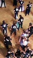 Le bal de l’école 