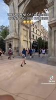 Pourquoi sont ils content de découvrir un quartier parisien lambda ?