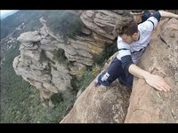 Quand t'es con mais que ce n'est pas ton jour de mourir