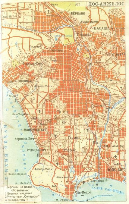 Difficile à dater, mais les zones urbanisées étant limitées, j'avancerais prudemment la fin des années 20, voire le début des années 30.