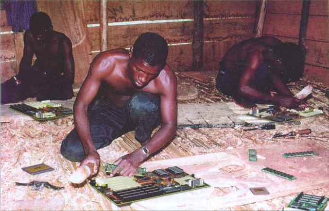Désormais les cartes-mères sont fabriquées en Afrique