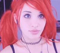 Oui, elle est limite. D'aucuns diraient qu'elle est un peu _ beaucoup ?_ fadade...