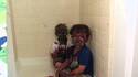 Enfants + pot de peinture