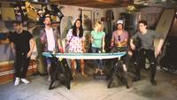 'Hello' par Walk Off The Earth (avec Myles Erlick et Isaac Lupien)