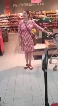 Apparemment, ce supermarché instaure le masque obligatoire 