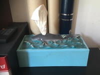 Boîte à mouchoirs baleine