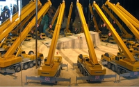 Heil Liebherr !