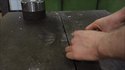 Est-il possible de plier plus de 7 fois un papier avec une presse hydraulique de 20 tonnes ?