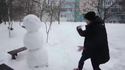 Bonhomme de neige vs Humain