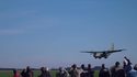 Un avion C-160 touche le sol trop tôt