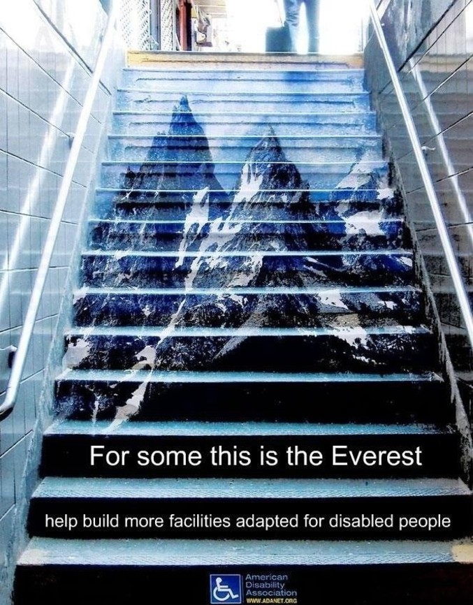 "Pour certains d'entre nous c'est l’Everest, aidez nous a faire construire plus d’accès pour handicapés."