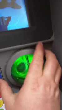 Un touriste découvre un skimmer à Vienne