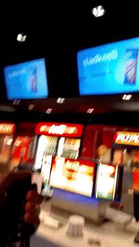 Attentat de troll dans un cinéma