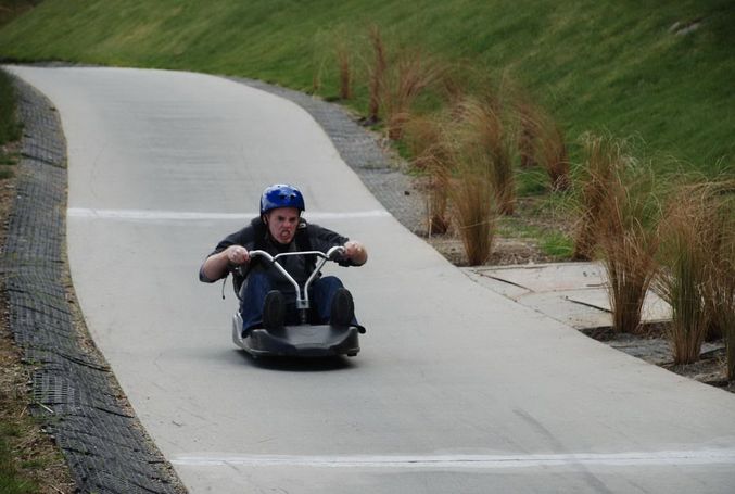 Dans sa tête, il double Schumacher.