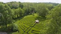 Actu, idée de suicide : Tu te fais placer au centre du labyrinthe, sans eau, sans casquette, vers 12h/13h quand il fait plus de 40° au soleil