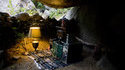 Retourne dans ta grotte